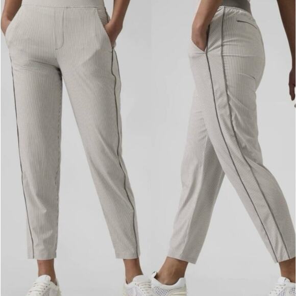 Athleta Brooklyn Textured Ankle Pant Womens Gray Striped Size 8  (838) - Picture 1 of 10
